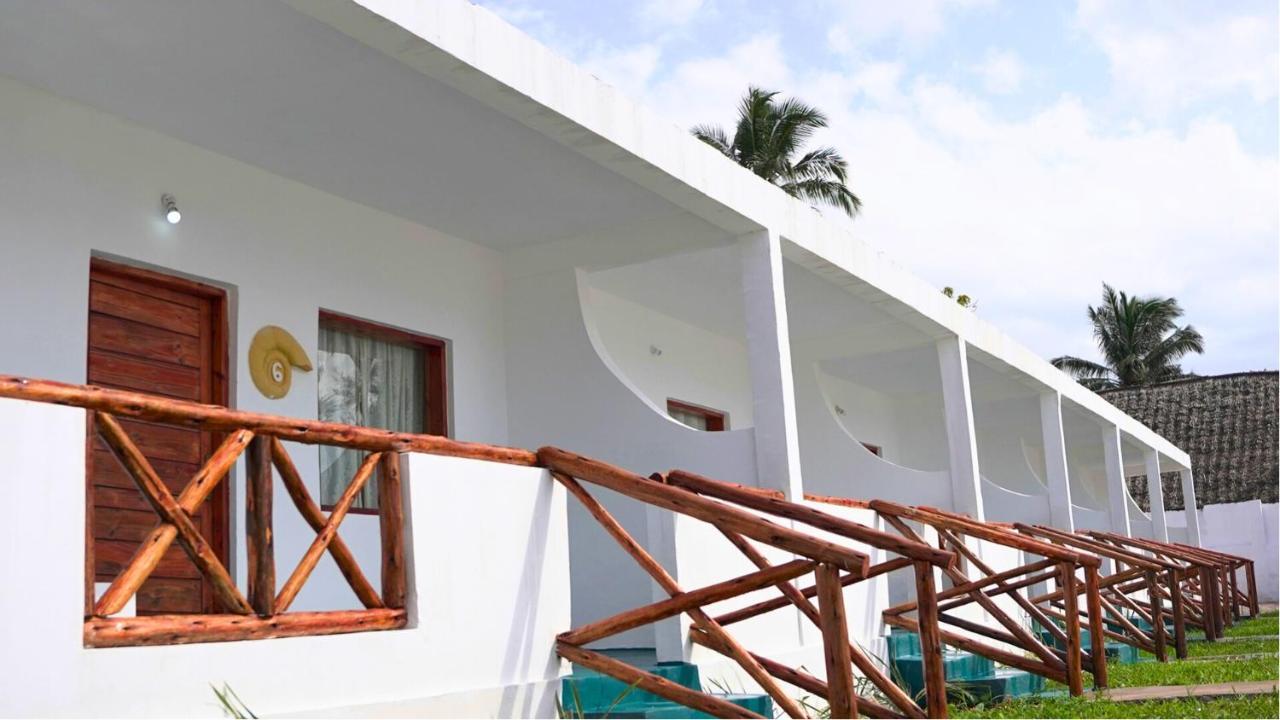 فندق Nautilus Boutique 4*