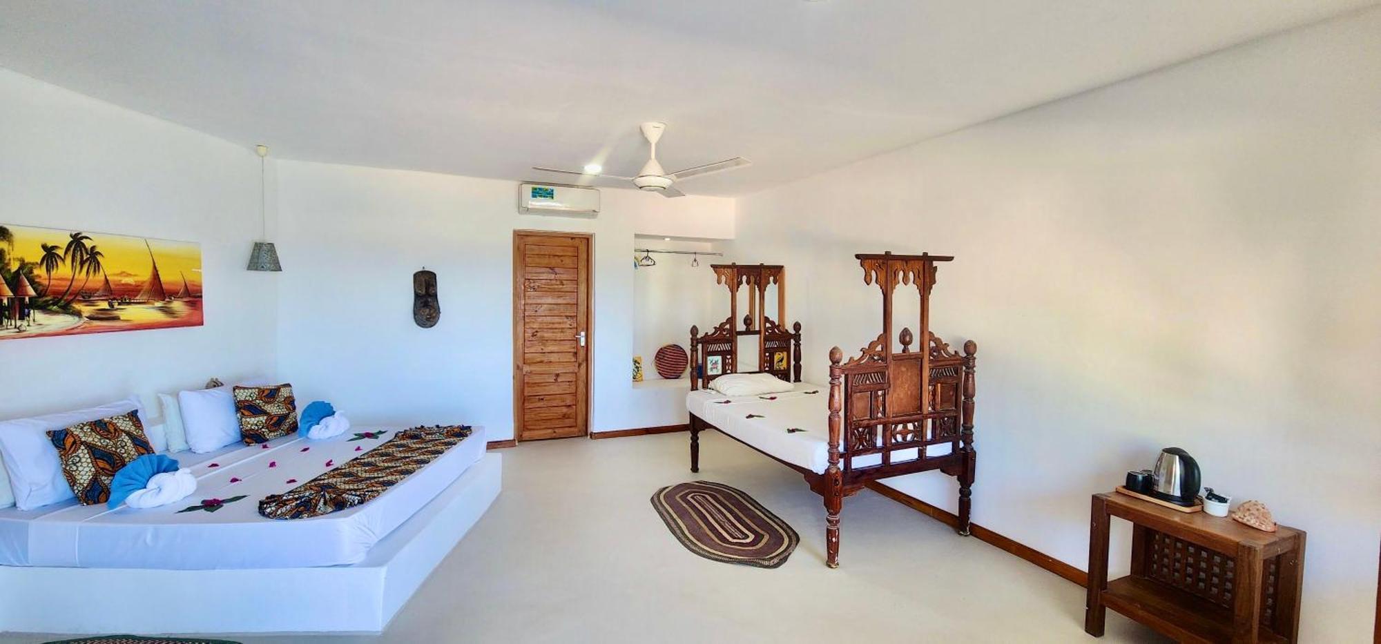 Nautilus Boutique اوروا