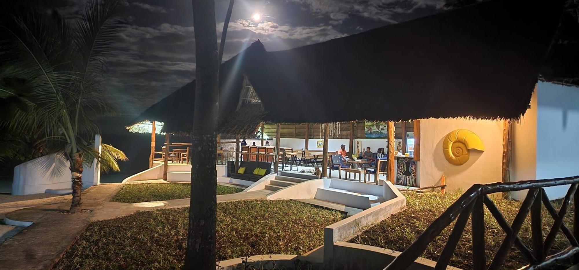 Nautilus Boutique اوروا